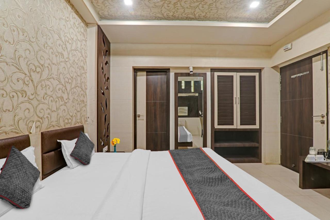 Townhouse 1182 Hotel Tirupati Galaxy カーンプル エクステリア 写真