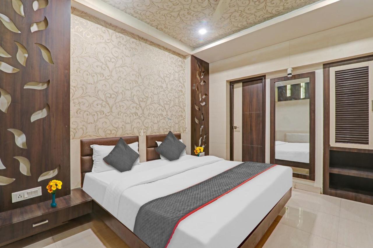 Townhouse 1182 Hotel Tirupati Galaxy カーンプル エクステリア 写真
