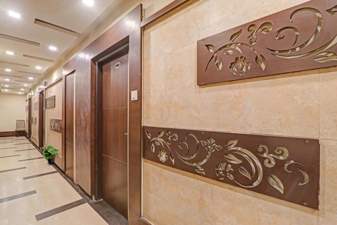 Townhouse 1182 Hotel Tirupati Galaxy カーンプル エクステリア 写真