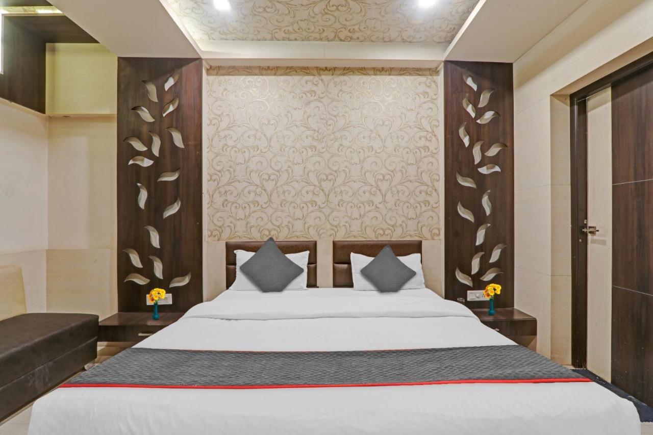 Townhouse 1182 Hotel Tirupati Galaxy カーンプル エクステリア 写真