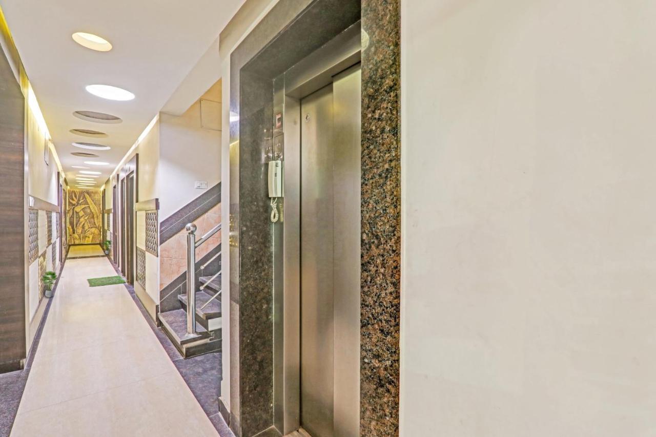 Townhouse 1182 Hotel Tirupati Galaxy カーンプル エクステリア 写真