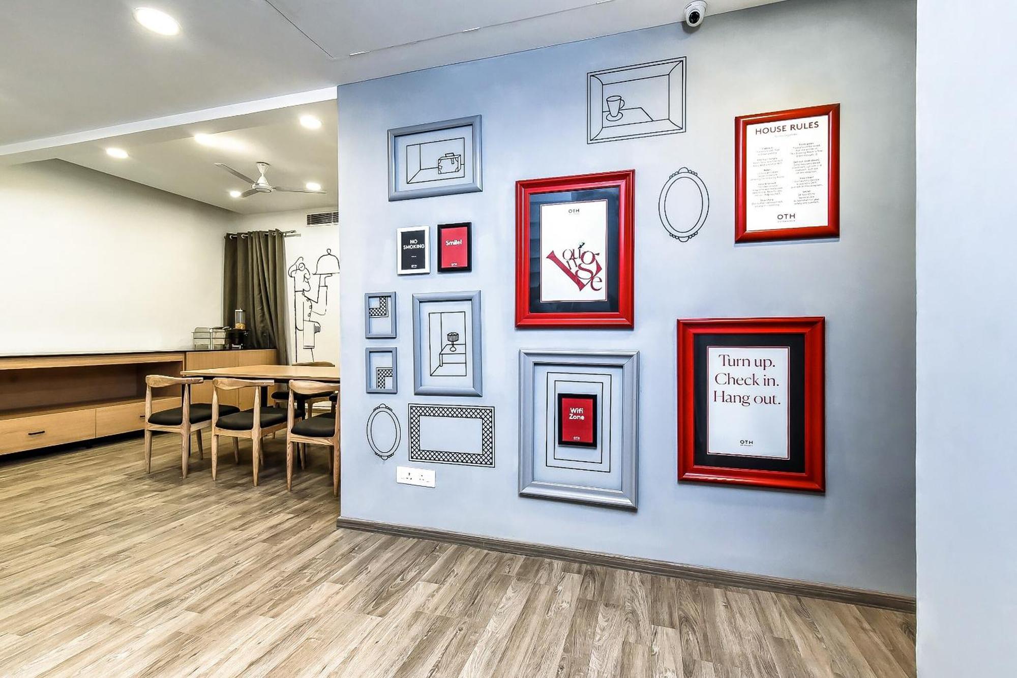 Townhouse 1182 Hotel Tirupati Galaxy カーンプル エクステリア 写真